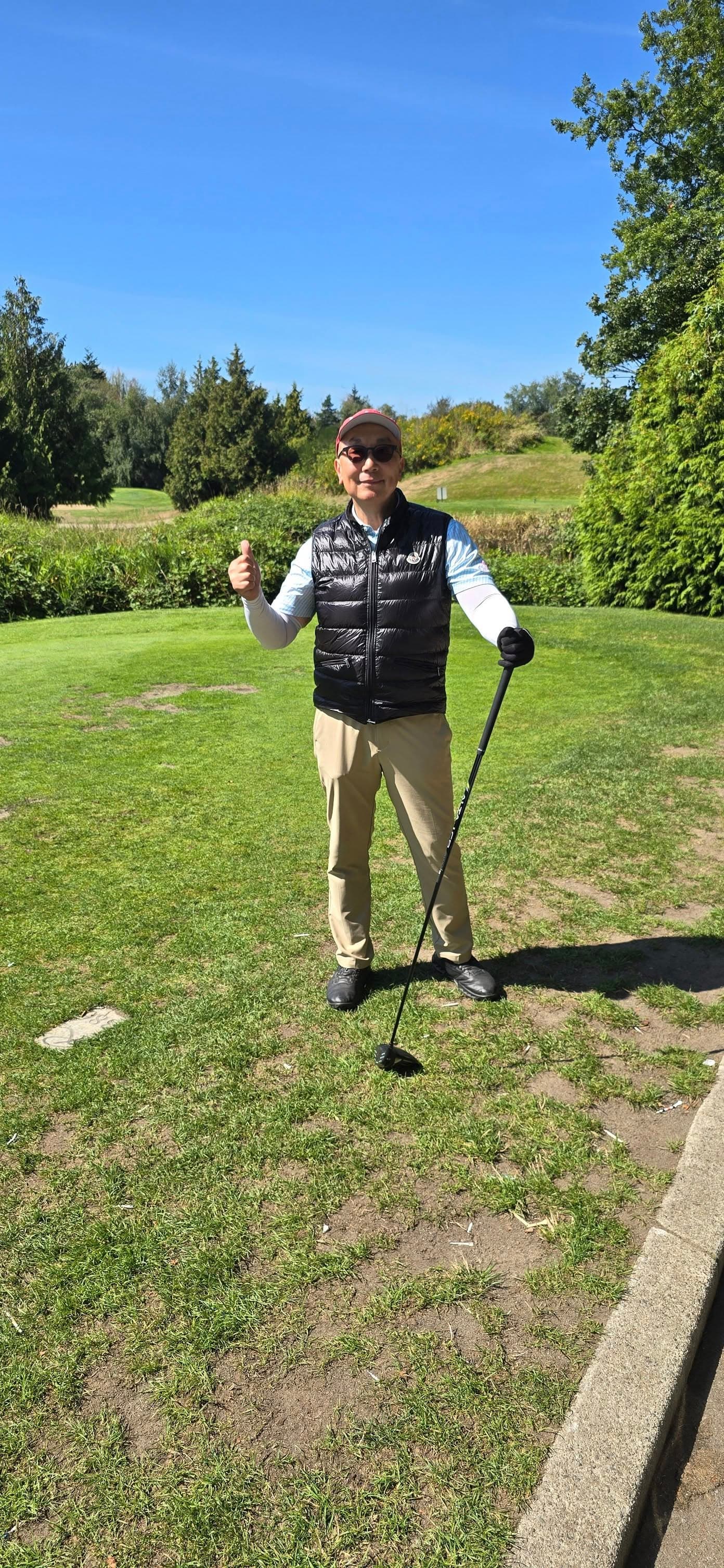 The Golfer visual 14